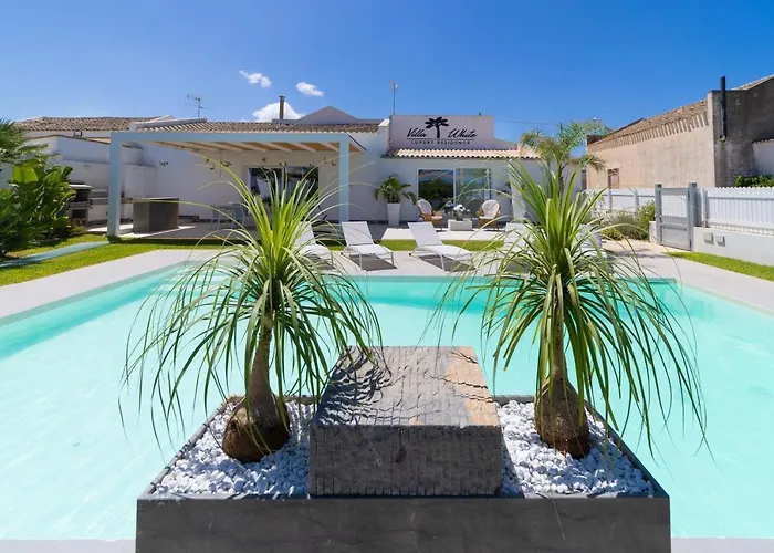 Villa White Luxury Residence